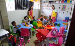 Prefeito Déo inaugura primeira creche municipal de Japaratinga