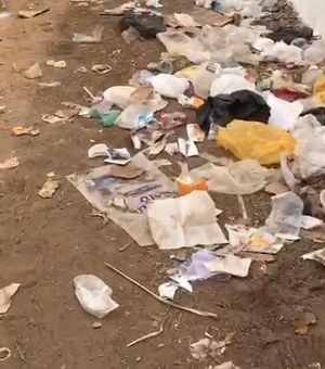 Lixo toma conta de cemitério em Arapiraca após Dia de Finados