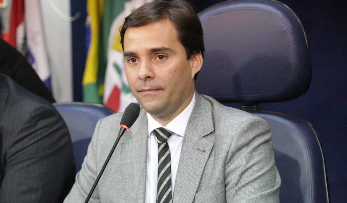 Kelmann Vieira descarta candidatura como vice e garante disputar reeleição