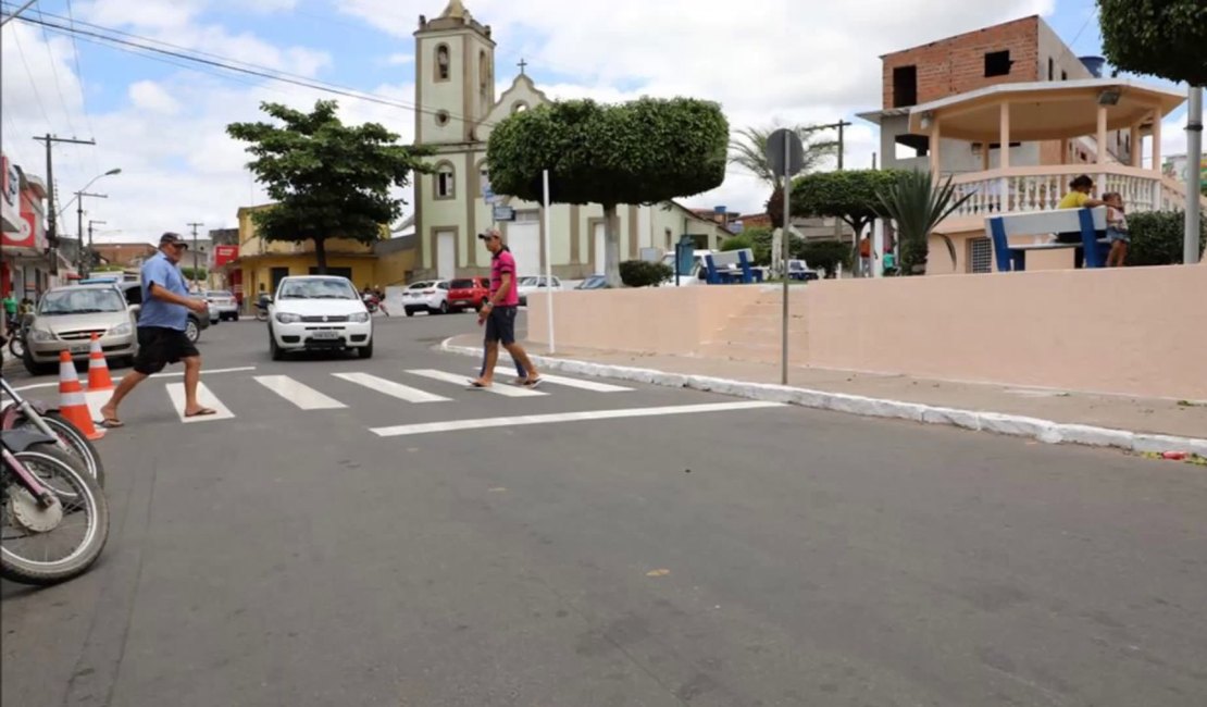 Homem ameaça companheira de morte, quebra carro e agride filho em São Sebastião