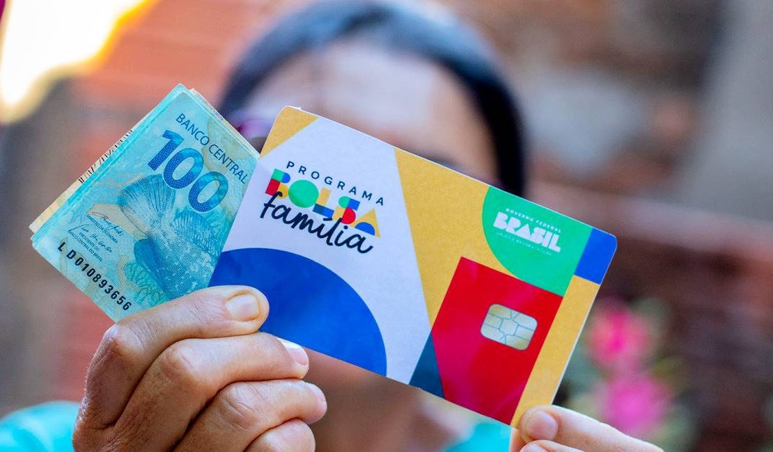 Começa pagamento do Bolsa Família; veja os números em Alagoas