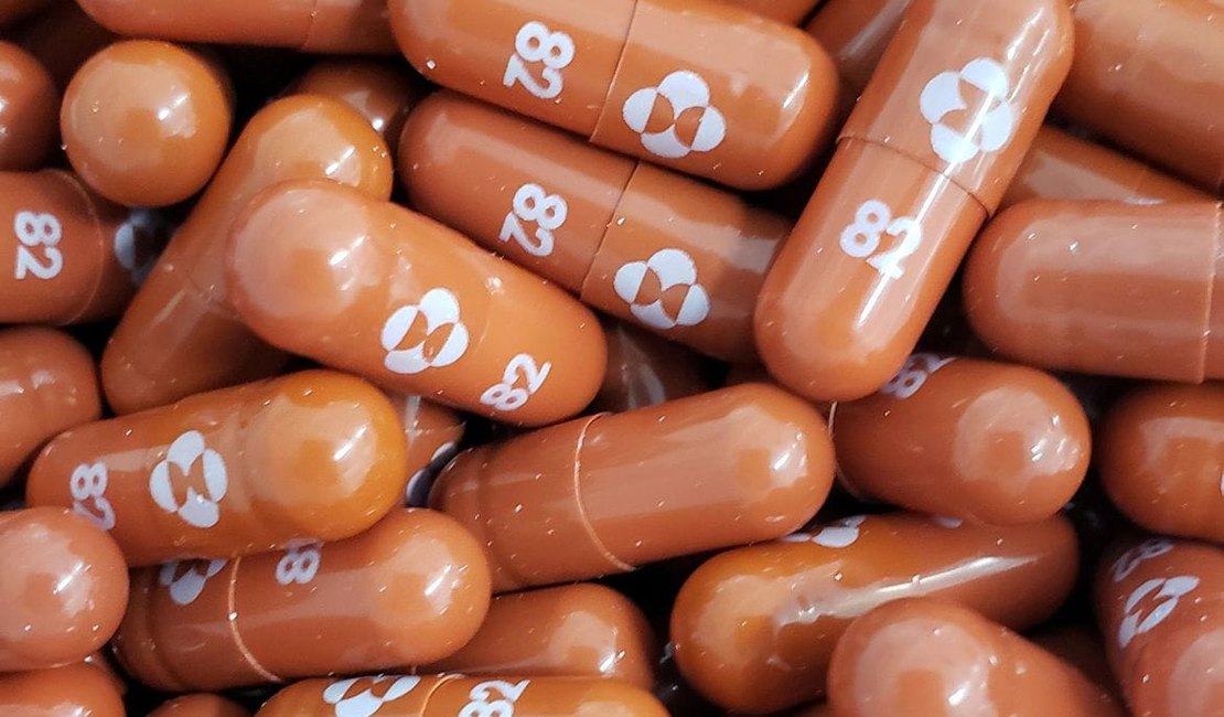 Reino Unido aprova pílula antiviral para tratamento da covid-19