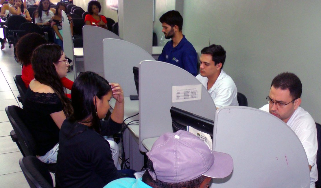 Sine Municipal tem vagas de emprego para manicure, pizzaiolo e recepcionista