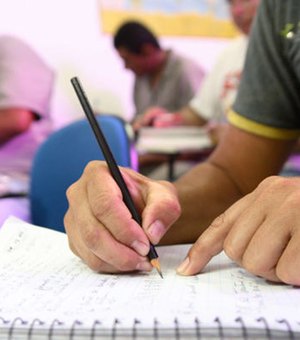 Escolas de Arapiraca vão fornecer EJA integrado a cursos profissionalizantes