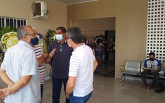 Velório de Cláudio Roberto marca presença de políticos, da imprensa, amigos e familiares em Arapiraca