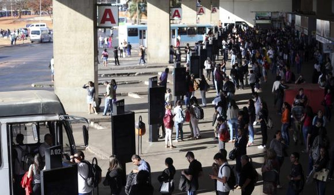 IBGE diz que Brasil já tem mais de 207 milhões de habitantes