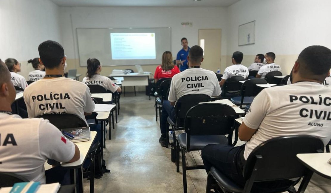 Peritos criminais orientam novos integrantes da Polícia Civil de Alagoas