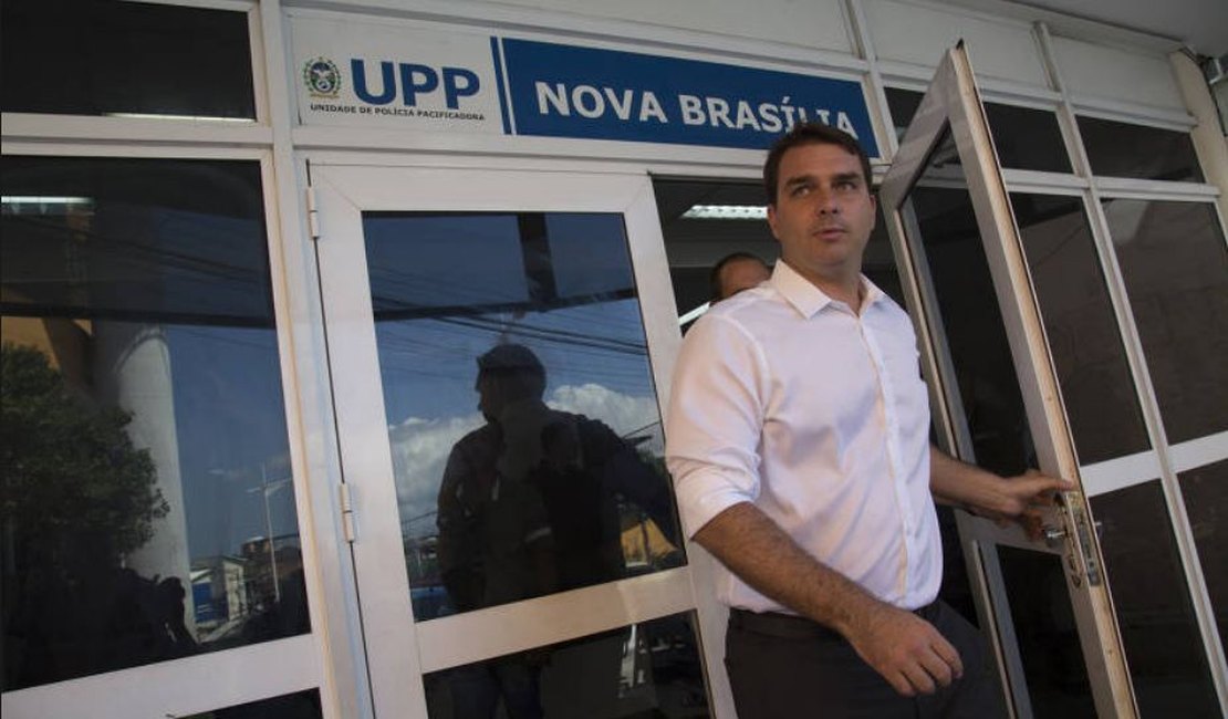 Ministro do STF nega pedido de Flávio Bolsonaro e mantém investigação no Rio