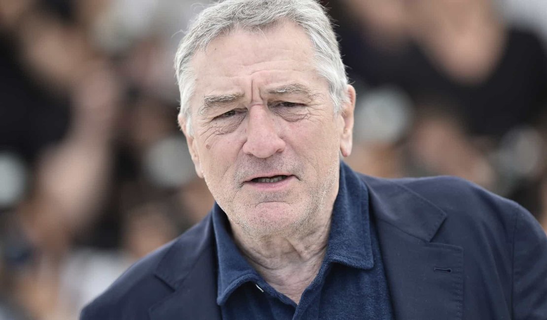 Robert De Niro processa ex-funcionária por ela assistir 'Friends'