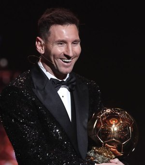 Maior artilheiro da Argentina em Copas torce para que Messi quebre recorde no Qatar
