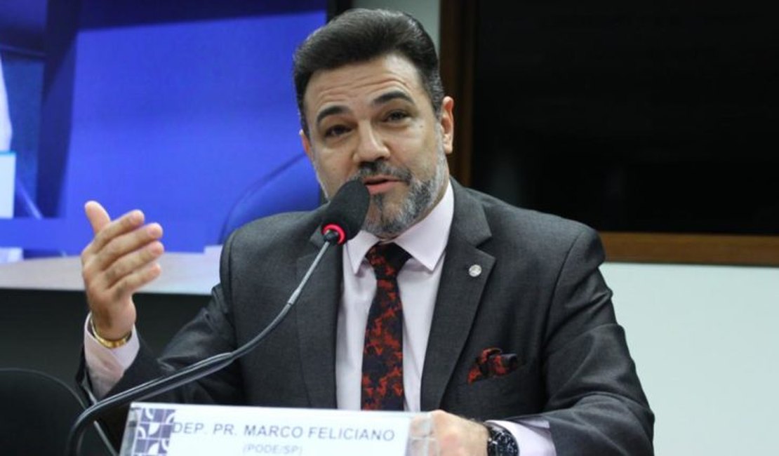 Marco Feliciano, vice-líder do governo, pede impeachment de Mourão