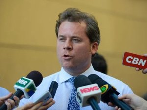 “Cidadão não pode ser censurado” afirma Marx Beltrão em crítica ao PL das Fake News