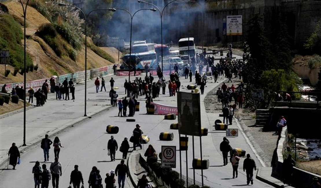 Protestos deixam dezenas de feridos e detidos na Bolívia