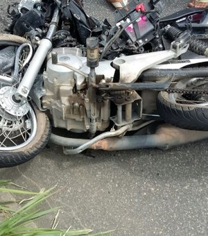 Colisão entre motocicleta e caminhão deixa vítima fatal