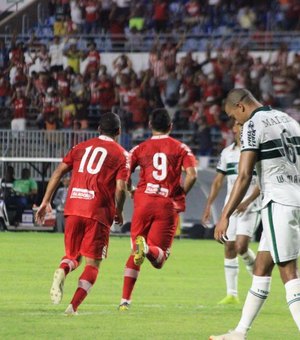 CRB vence o Coritiba e emenda terceira vitória consecutiva