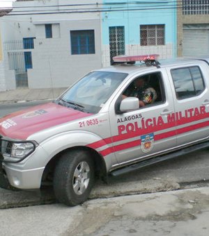 Jovem é espancado pela população após suspeita de roubo