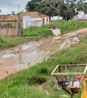 Moradores de loteamento em Arapiraca cobram pavimentação de ruas