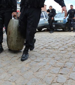 Polícia Militar apreende 1,7 mil litros de combustível clandestino no interior   