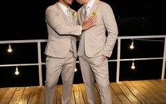 Carlinhos Maia e Lucas Guimarães se casam após 10 anos de união