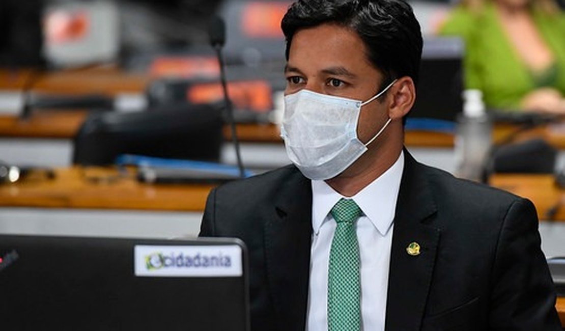 Rodrigo Cunha se une a demais senadores do PSDB para evitar crise na sigla