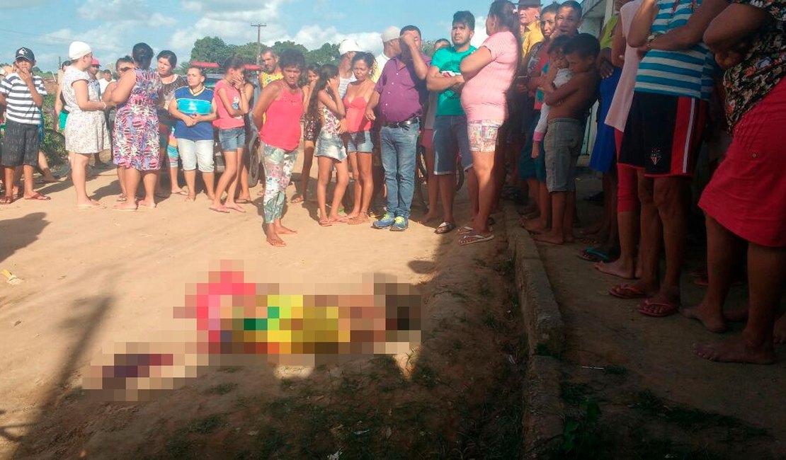 Jovem é executado a tiros, em plena luz do dia, em via pública de Arapiraca