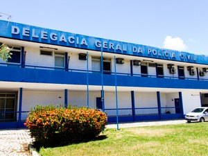 Polícia Civil terá 20 delegacias de plantão no feriado