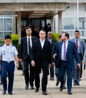 Bolsonaro embarca para os EUA para se reunir com Donald Trump