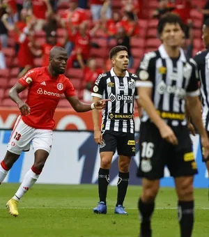 Internacional aplica goleada humilhante e histórica no Santos, que segue no Z4