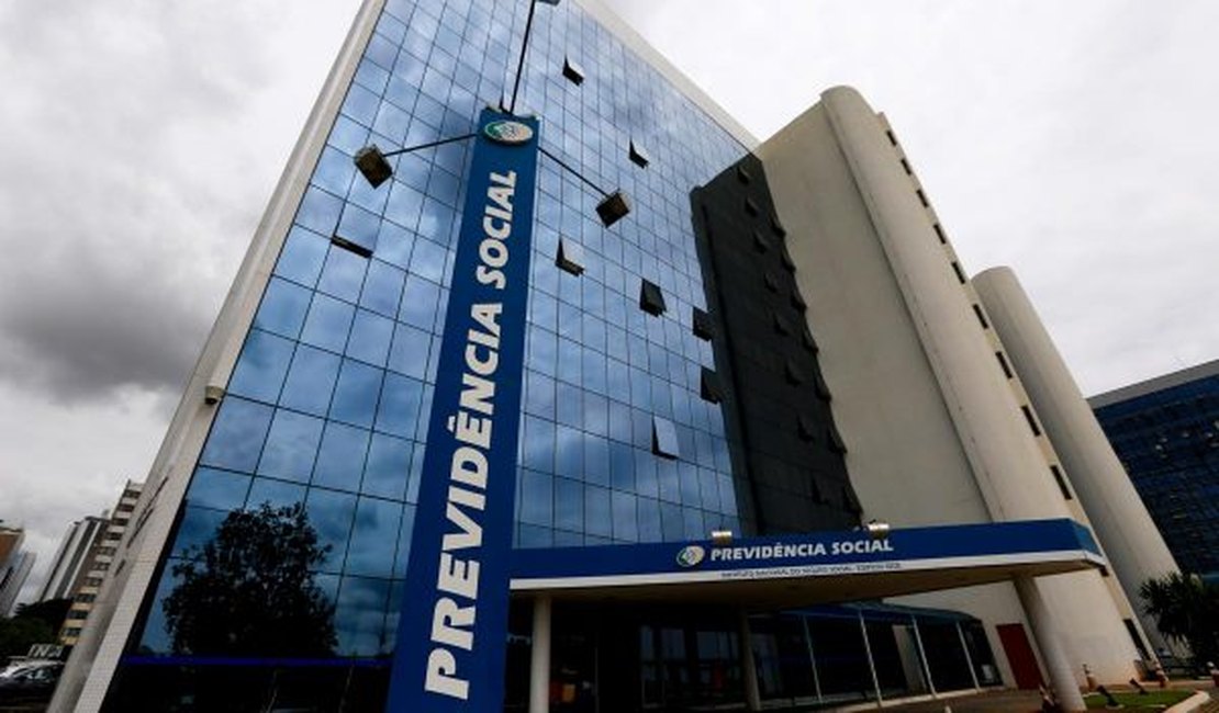 Antecipação do BPC e do auxílio-doença é prorrogada até 30 de novembro