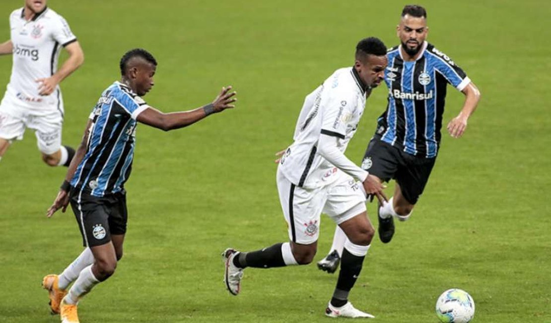 Diego Souza perde pênalti e Grêmio e Corinthians empatam
