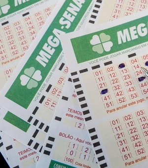 Primeiro sorteio da Mega-Sena em 2017 pode pagar R$ 2,5 milhões