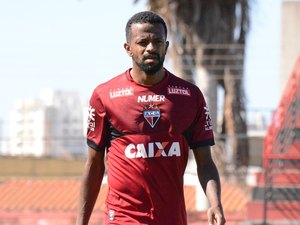 CRB anuncia contratação do meia Diego Rosa, ex-São Caetano