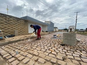 Obras de drenagem e pavimentação no Parque das Mangueiras entram na etapa final