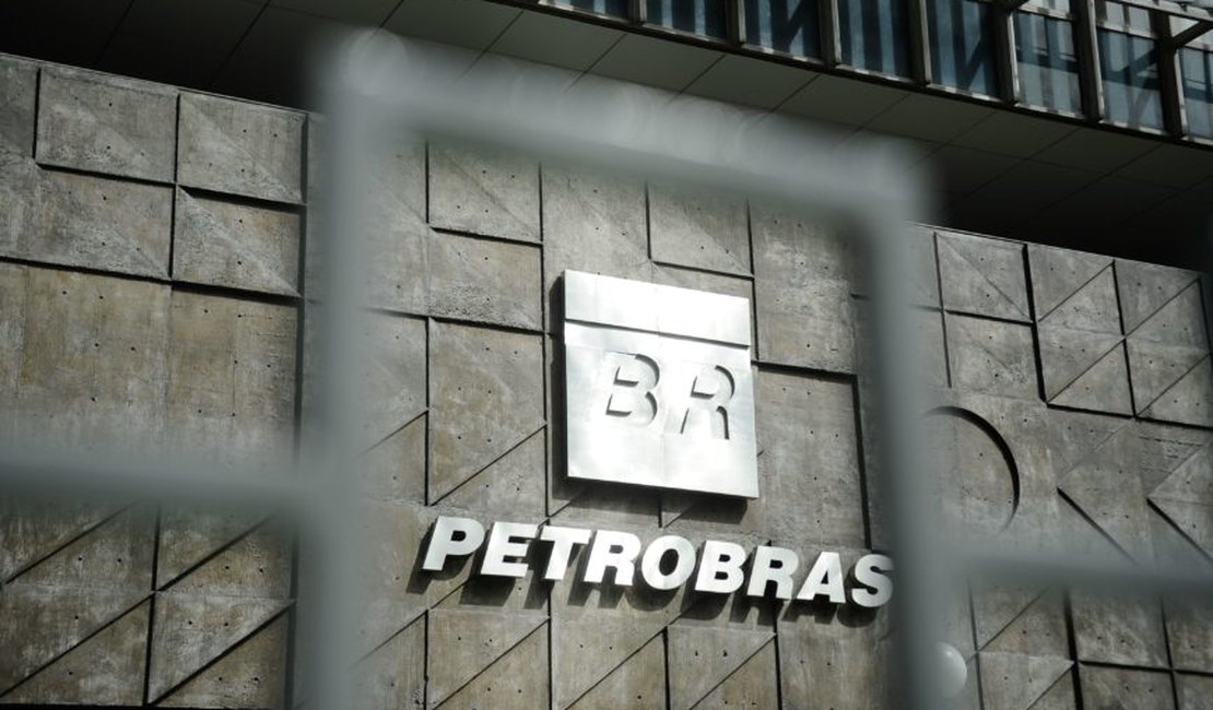 Petrobras aposta em mecanismo para regular preço de gasolina