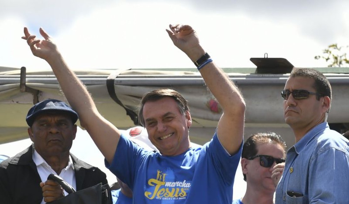 Ideologia de gênero é coisa do capeta, diz Bolsonaro na Marcha para Jesus
