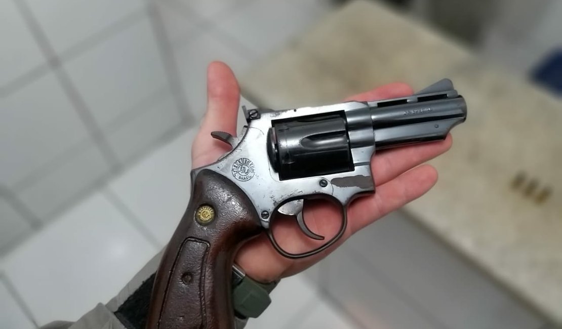 Três armas de fogo são apreendidas na parte alta de Maceió em menos de 24h