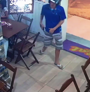[Vídeo] Assaltante invade lanchonete em Arapiraca e pratica assalto à mão armada