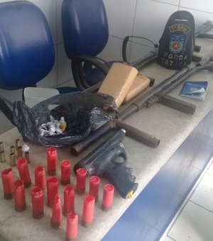Operação da polícia prende homem e apreende armas e drogas em Maceió