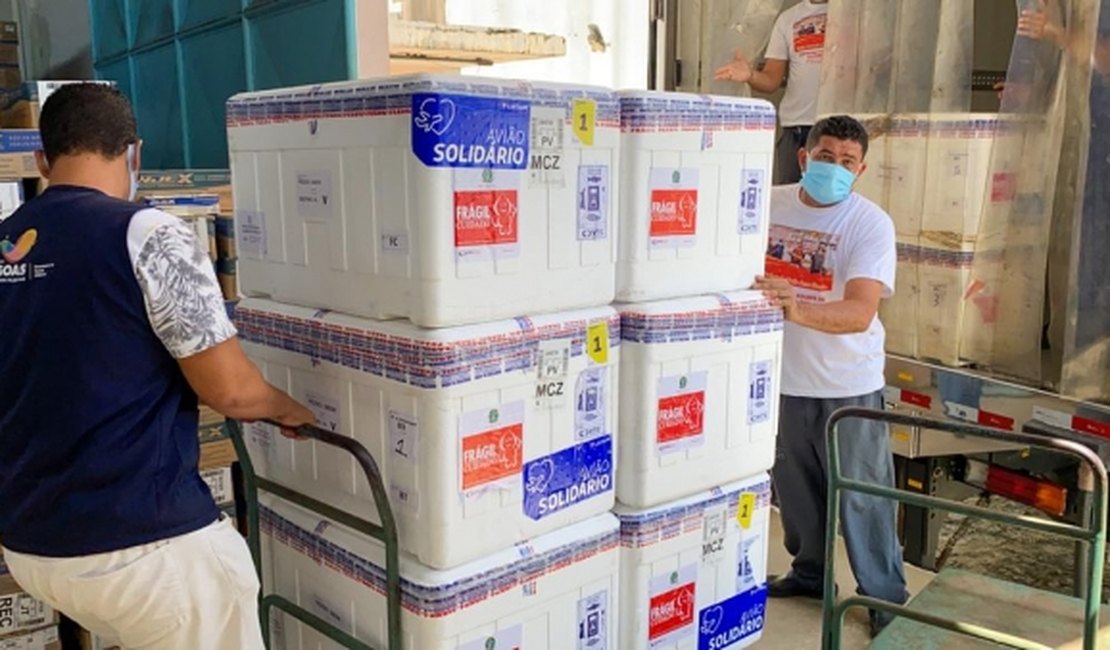 Alagoas receberá nesta semana maior lote de vacinas contra a Covid-19