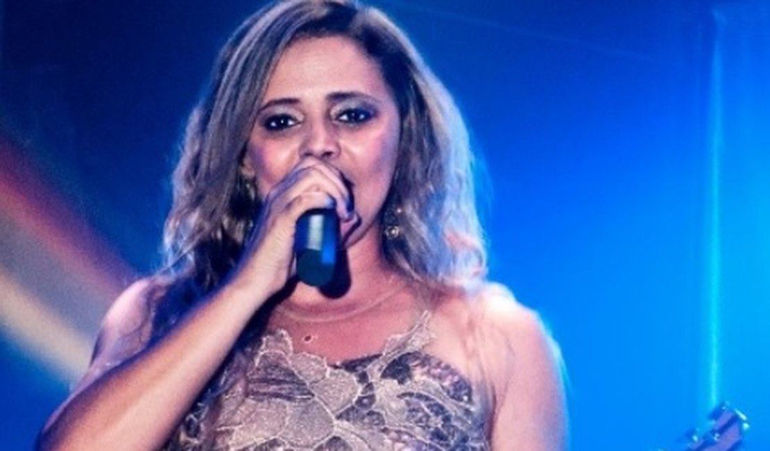 Ex-vocalista da banda Cavaleiros do Forró morre em acidente de carro