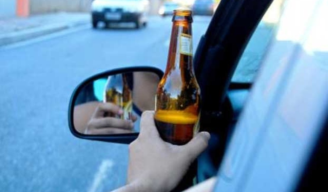 Dois condutores são detidos suspeitos de embriaguez ao volante em Maceió