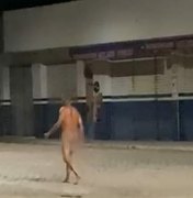 Homem nu é flagrado andando pelas ruas de Batalha