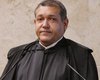 Nunes Marques interrompe julgamento do STF sobre demissão de não vacinados