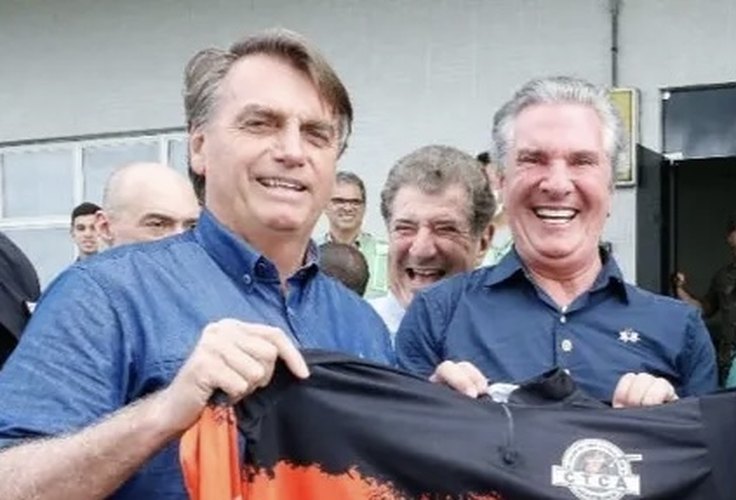 Em Maceió, Bolsonaro frustra Collor e não destaca senador como opção para governar Alagoas