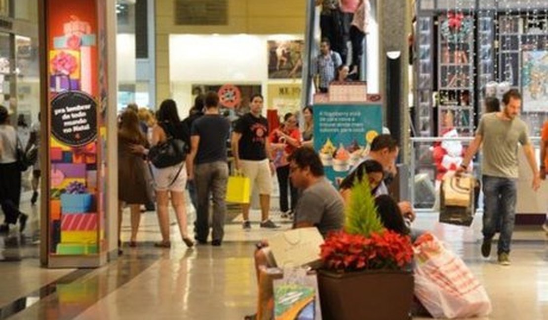 Coronavírus: shoppings em Maceió reduzem horário de funcionamento