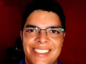 Empresário sofre descarga elétrica após subir em poste para reparo em rede de internet