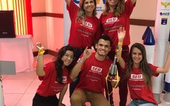 Alunos ganham troféu na Mostra Brasileira de Foguetes