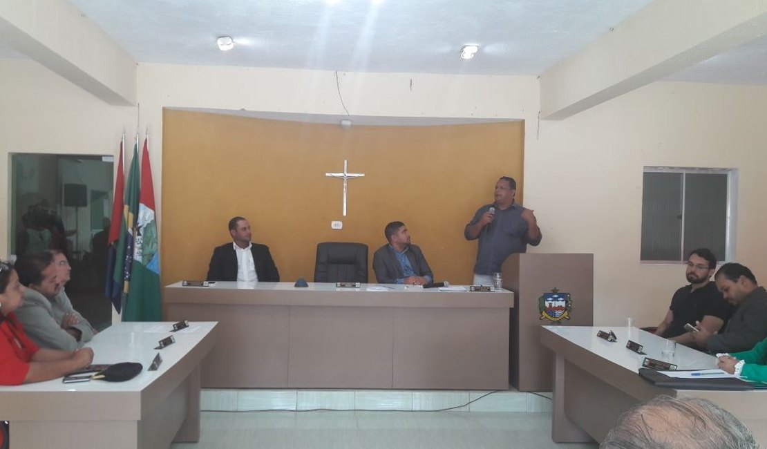 Câmara de Jacuípe promove audiência sobre má qualidade da água fornecida pela Casal