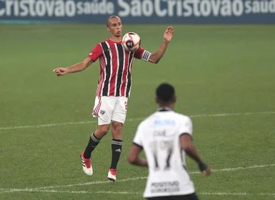 Miranda valoriza empate do São Paulo: 'Viemos em busca de pontuar'