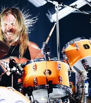 Polícia revela causa da morte de Taylor Hawkins, do Foo Fighters